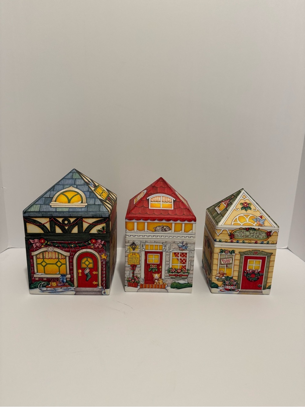 MARY ENGELBREIT FESTIVE CHRISTMAS NESTING BOX HOUSES-SET OF 3